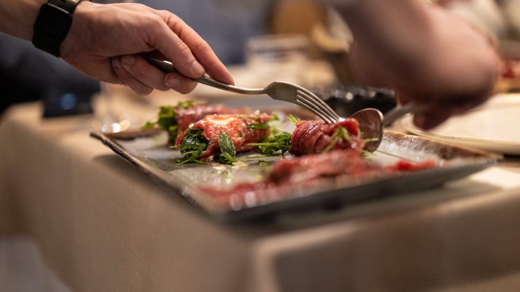basegrill peristeri